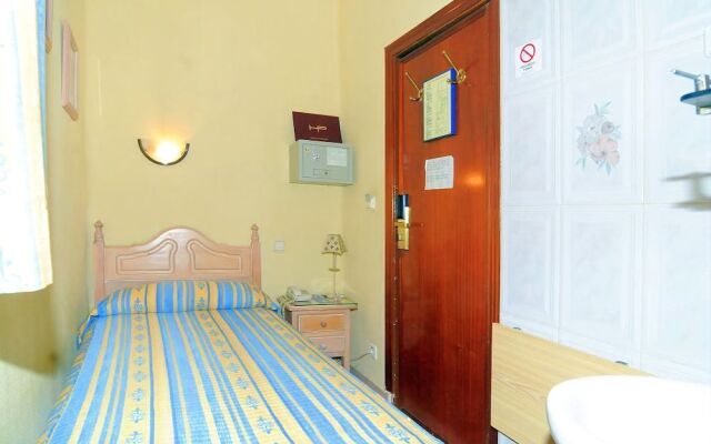 Hostal Plaza DOrt