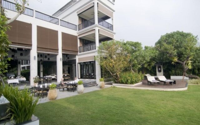 Aruntara Riverside Boutique Hotel