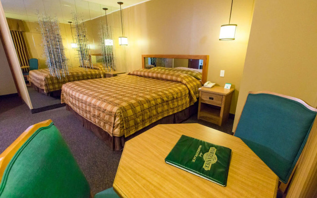 Portlander Inn and Marketplace