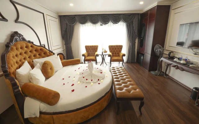Royal Văn Phú Hotel