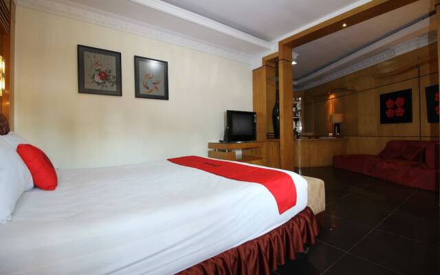 RedDoorz Plus near Tugu Jogja 2