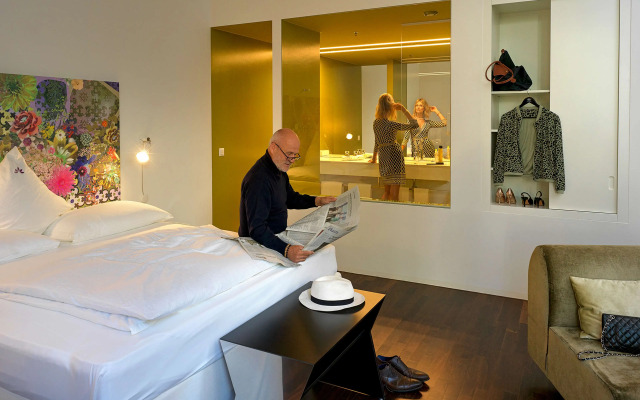 City Garden Hotel