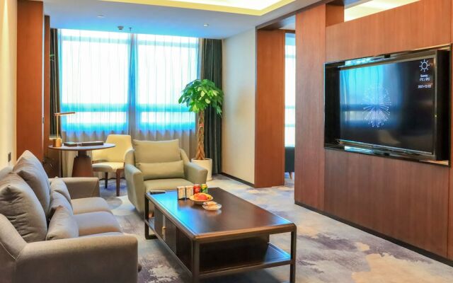 Yun Ray Phoenix Hotel