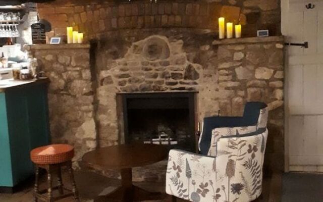 The Clifden Arms