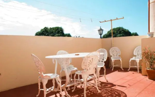 Pedro Zerquera Street Rooms