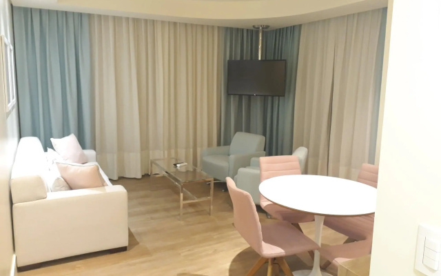 Kayrós Business Hotel