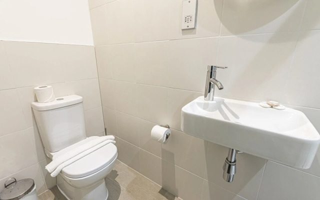 Lovely 2-bed Flat in Whitechapel, East London