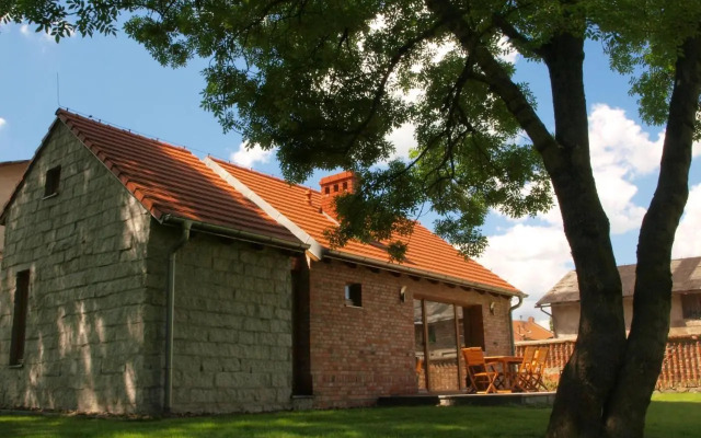 Lake House