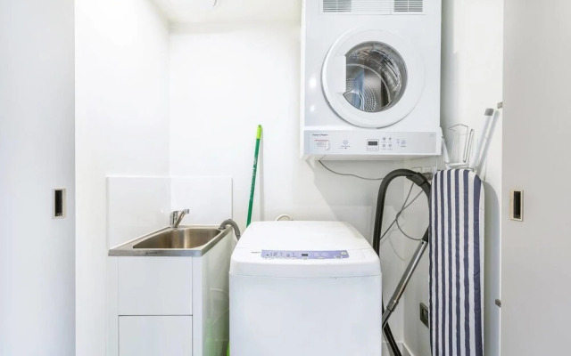 South BNE 1 Bed Parking Pool Gym in Mater Qsb218