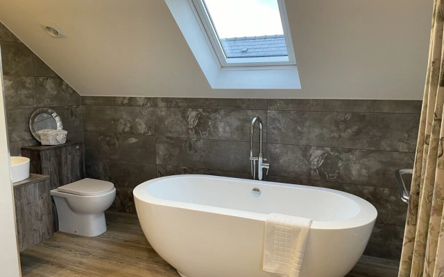 Valley View Luxury Lodges Gamekeepers 4 Bedroomed