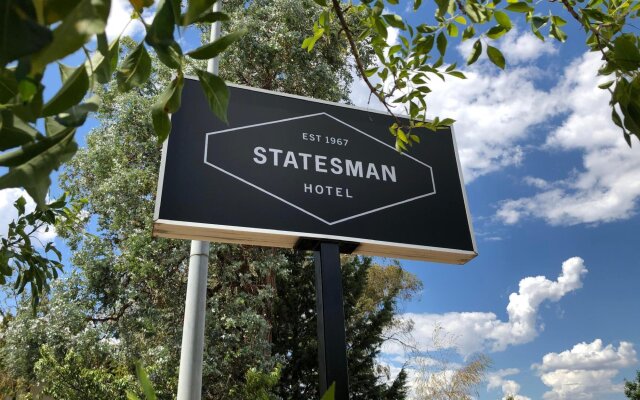 Statesman Hotel