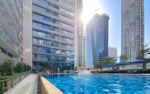 WelHome - Chic Apartment in Liveliest Area in Business Bay