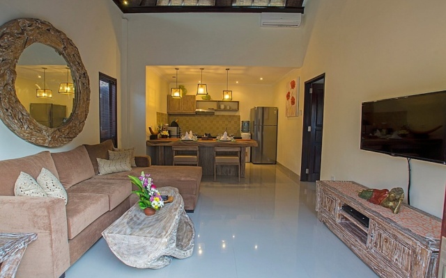 Villa RuKun - Two Bedroom Private Pool Villa with Airport Pick-up – Guest Rooms – Kuta