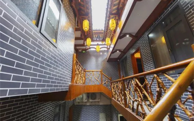 Furong Town Shuiyunge Homestay