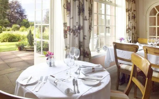 Trigony House Hotel