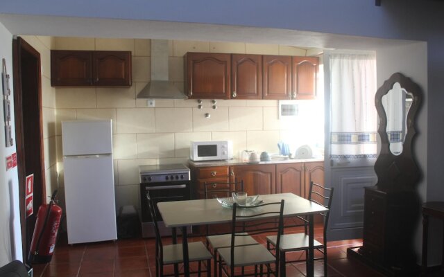 House with 2 Bedrooms in São Mateus Da Calheta, with Wonderful Mountain View And Wifi