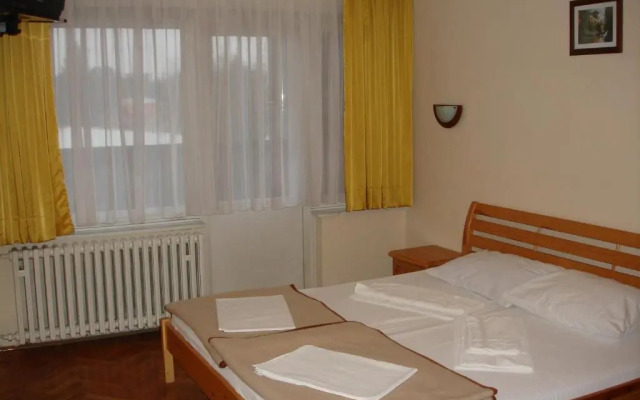 Hotel Bijela Ruza