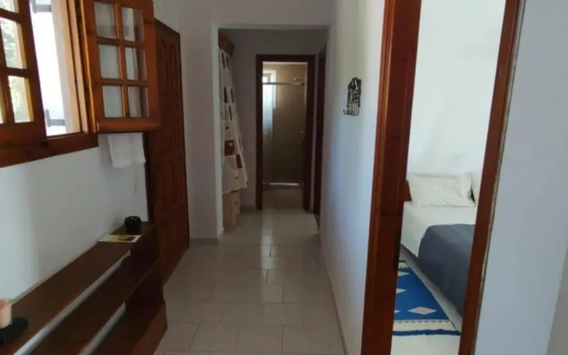 Nikolas House