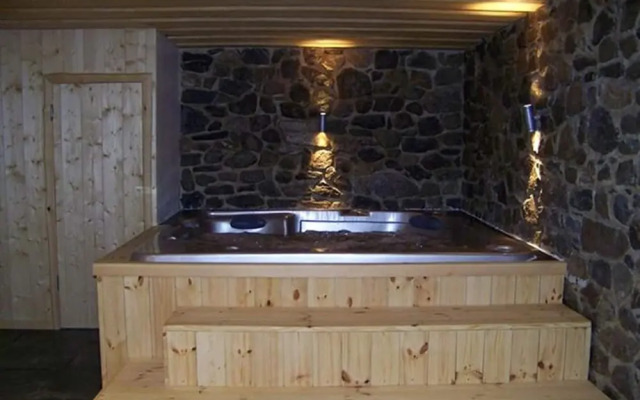 Chalet With a Fireplace at 500m From ski Lift