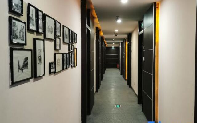 Rentai bussiness Hotel