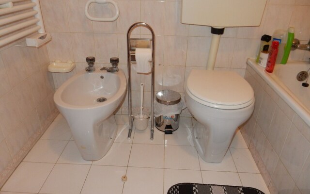 Praceta Almeida Garrett Apartment