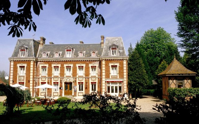 Logis Hôtel Château Corneille