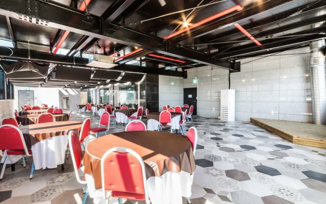 Gimpo Pentastar Hotel