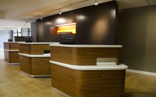 Courtyard by Marriott Waterbury Downtown