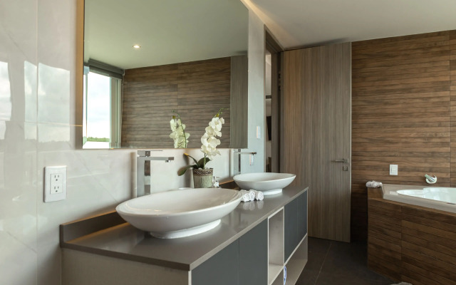 Fabulous & Exclusive Apartments With Sea View Pool BBQ Garden