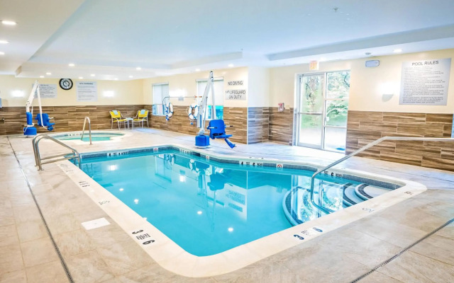 Fairfield Inn by Marriott Medford Long Island