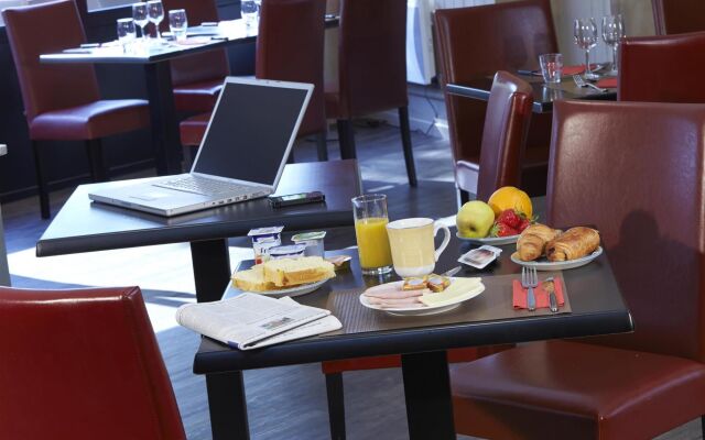 Brit Hotel Essentiel CHOLET