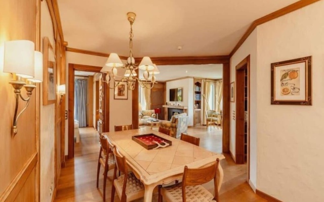 Lush Apartment With Indoor Pool – Guest Rooms – Gstaad