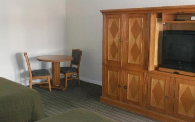 Travel Inn and Suites
