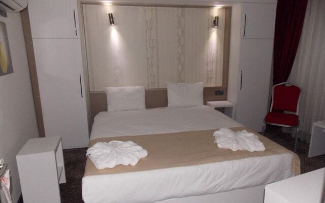 Lovcen House Hotel