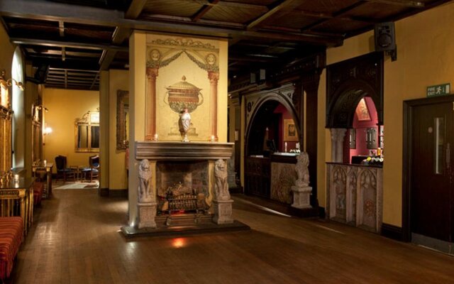 Coombe Abbey Hotel