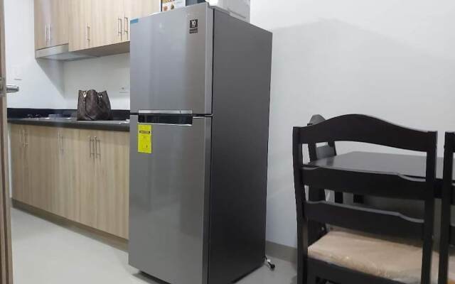 Shore2 Residences Tower2