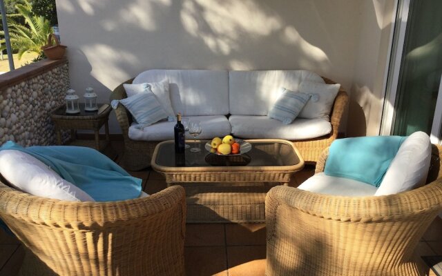 Very Nice Family Apartment, Close To Pool