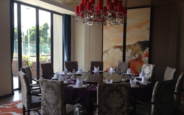 Silverworld Hotel