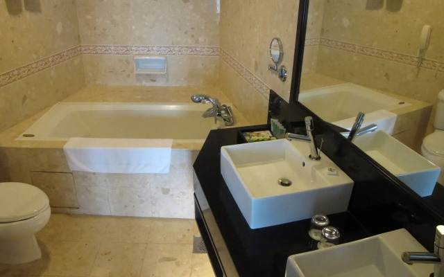 Swiss-Grand Beach Resort Kuantan