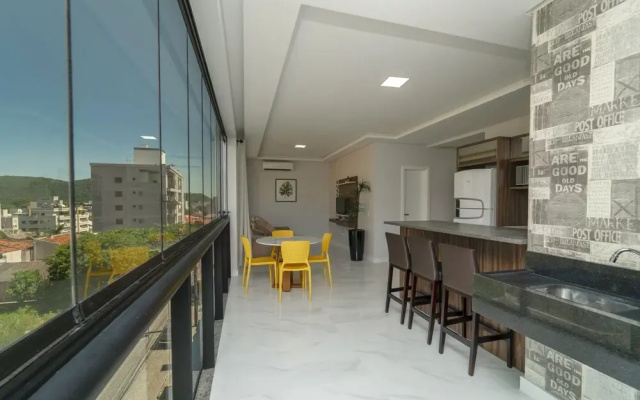 Apartamento 2 Quartos com Piscina - 715