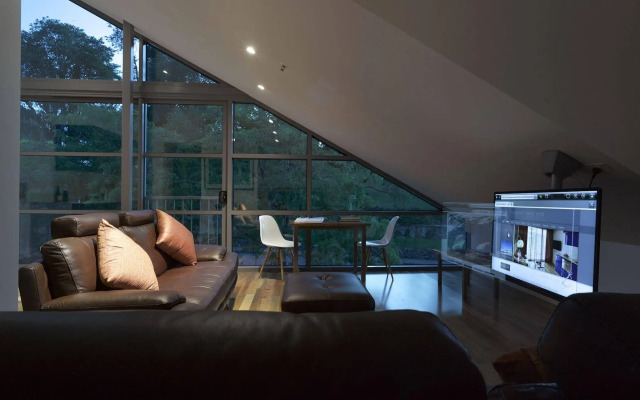 Salamanca Wharf Hotel