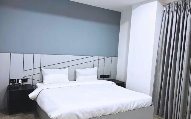BedChambers Serviced Apartment, Golf Course, Gurgaon