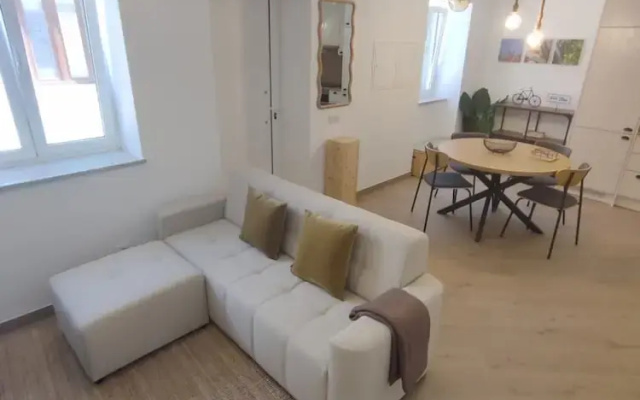 2 Floors Home Near Carvoeiro Slidesplash