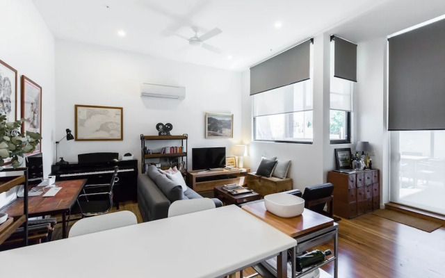 MURRAY, 1BDR Fitzroy Apartment