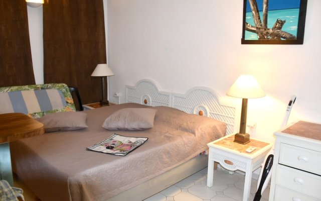 Studio in Saint-françois, With Pool Access and Furnished Terrace - 2 k