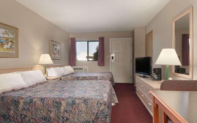 Coast Courtenay Hotel