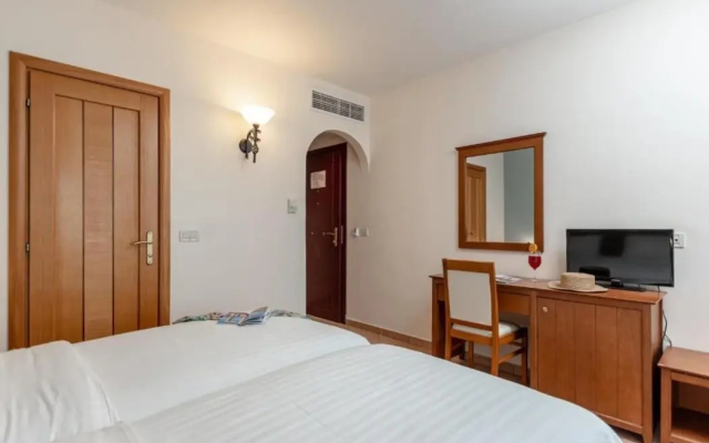 Naxos Resort Beach Hotel