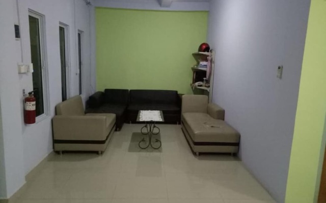 Tachi Stay Guesthouse Syariah