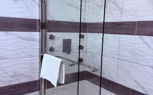 The Vine Hotel Bronx