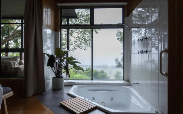 Treetops Seaview Montville